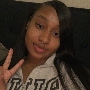 Meet your Posher, Nikiahh